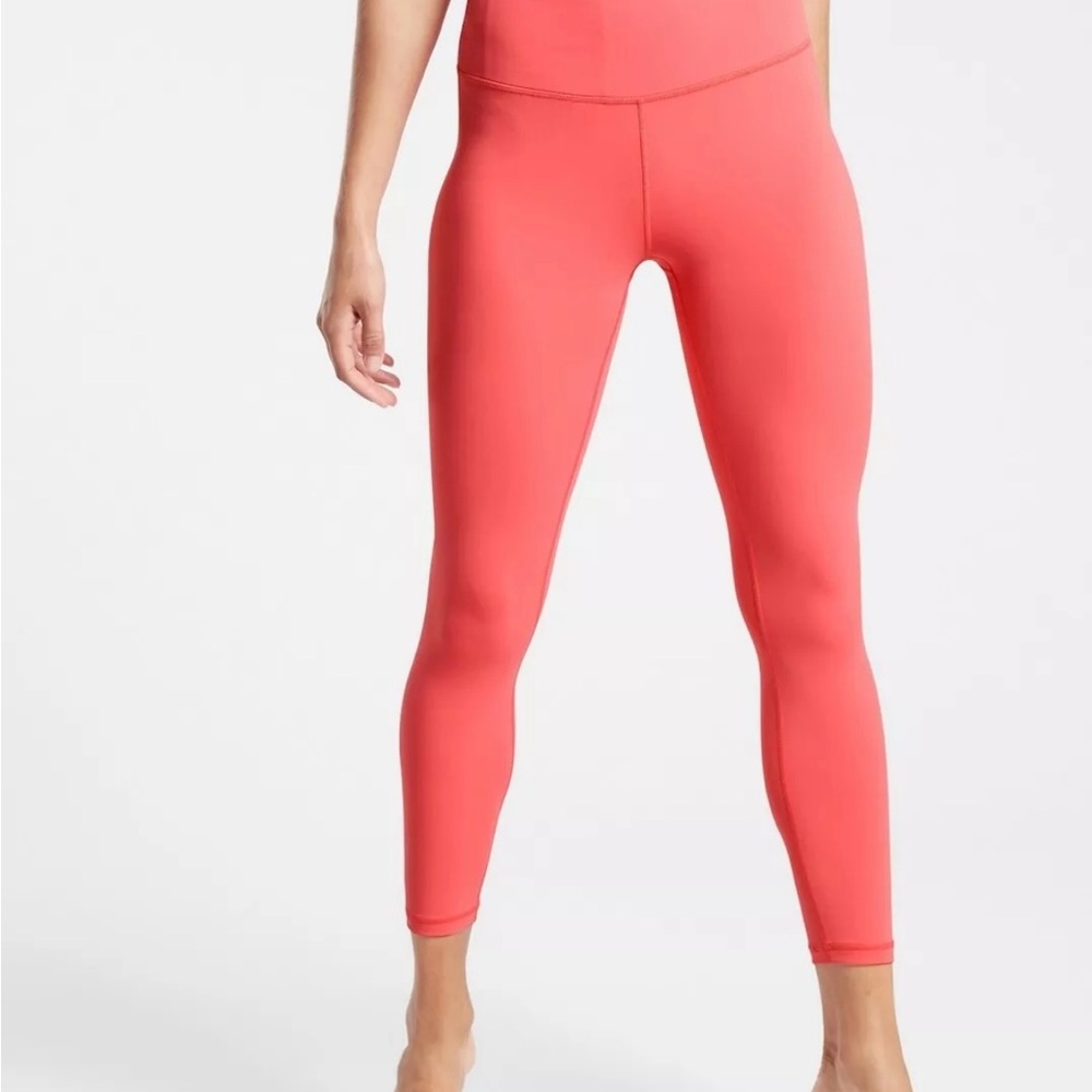 Women’s Athleta Elation 7/8 Tight High Waist Leggings/Yoga Coral/Pink M 22”